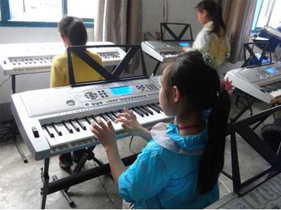 招聘成都电子琴家教老师